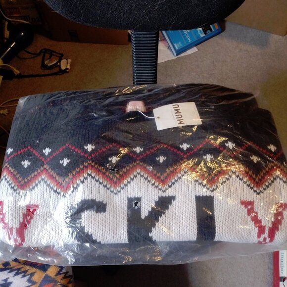 NWT Ski In Sweater Size large - Picture 7 of 7